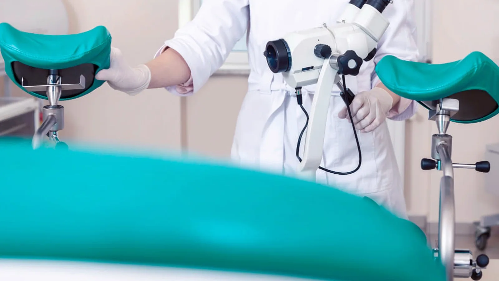 ¿Qué especialista trata la endometriosis?
